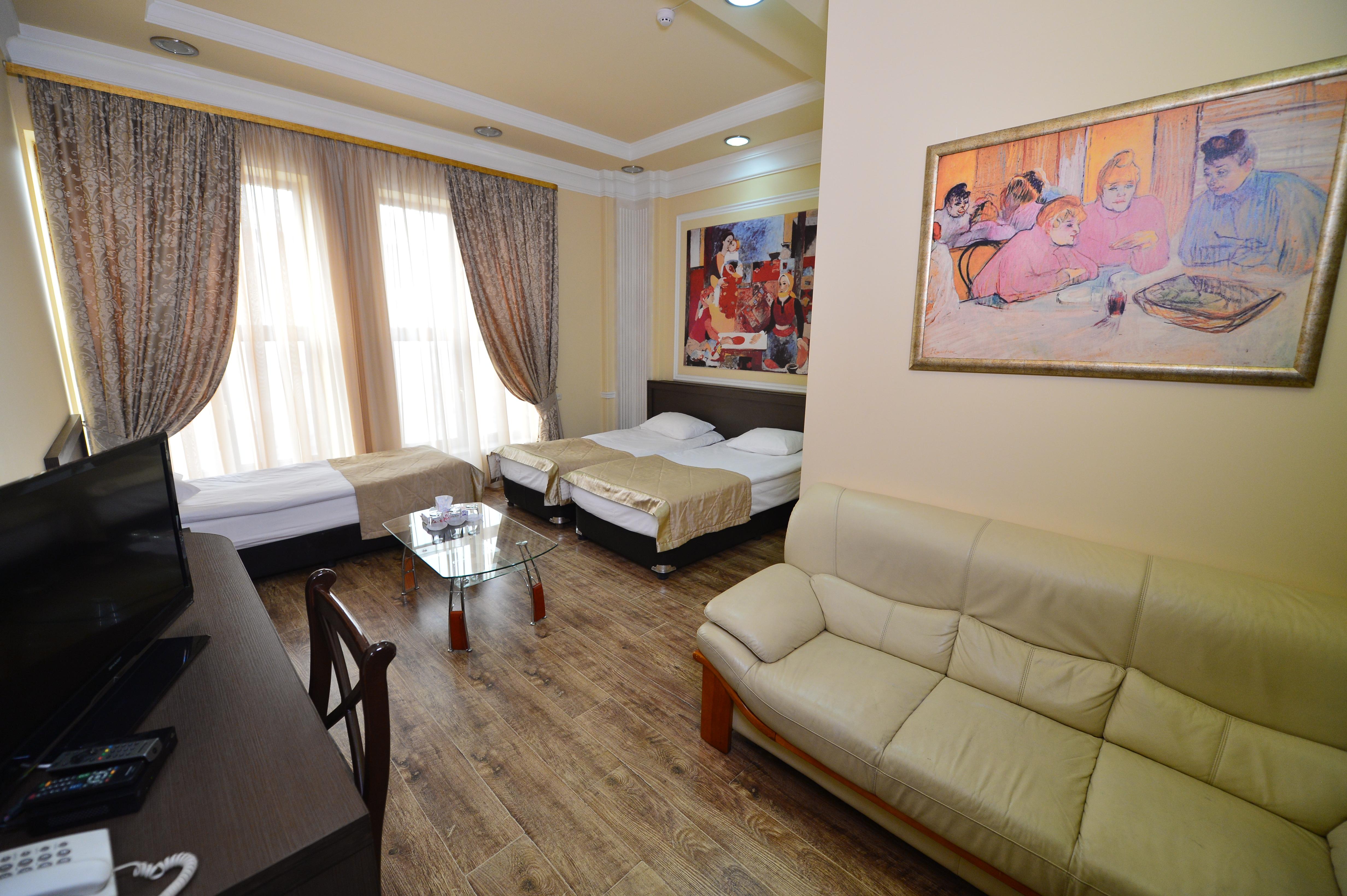 Yerevan Deluxe Hotel מראה חיצוני תמונה