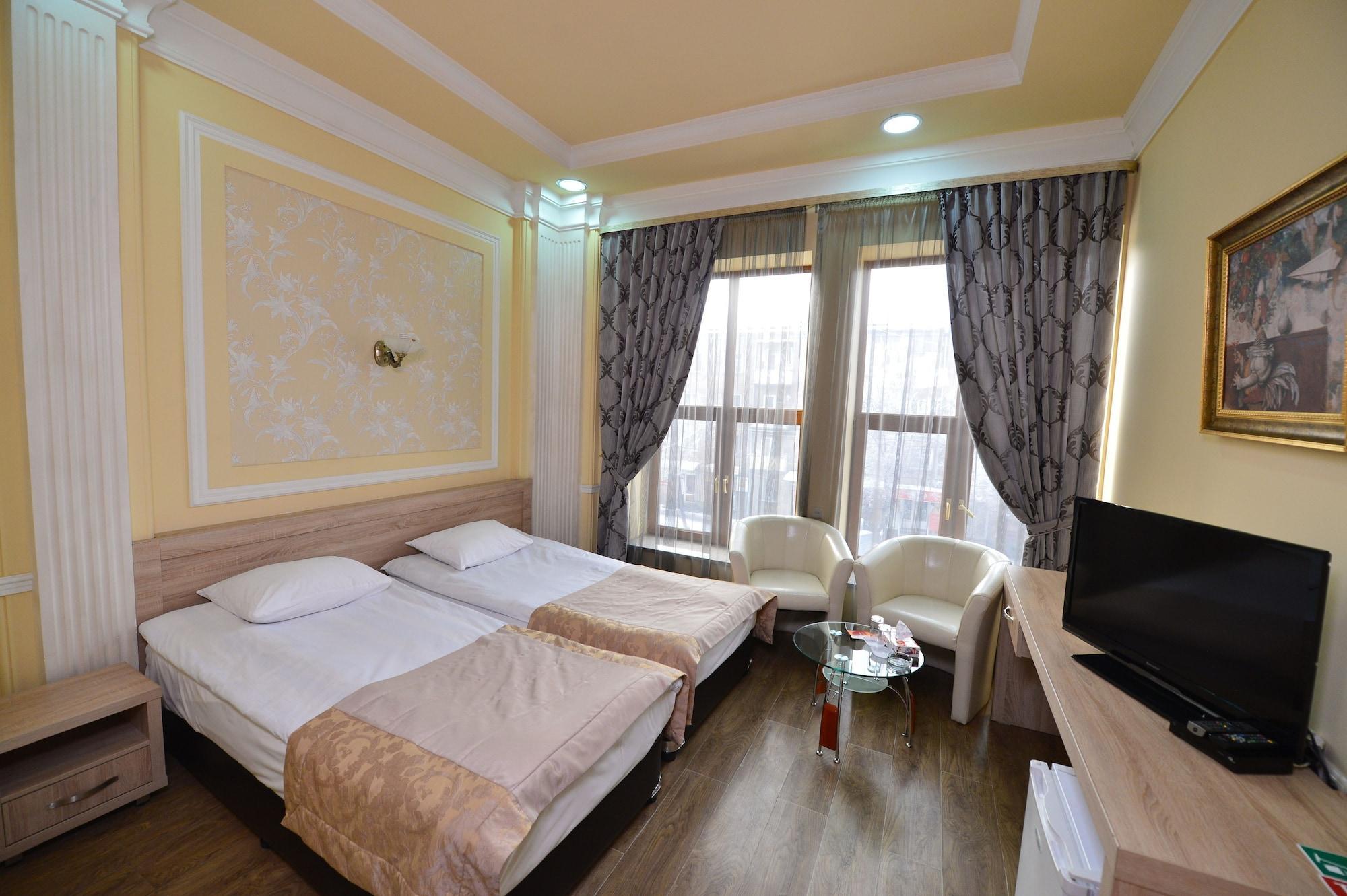Yerevan Deluxe Hotel מראה חיצוני תמונה