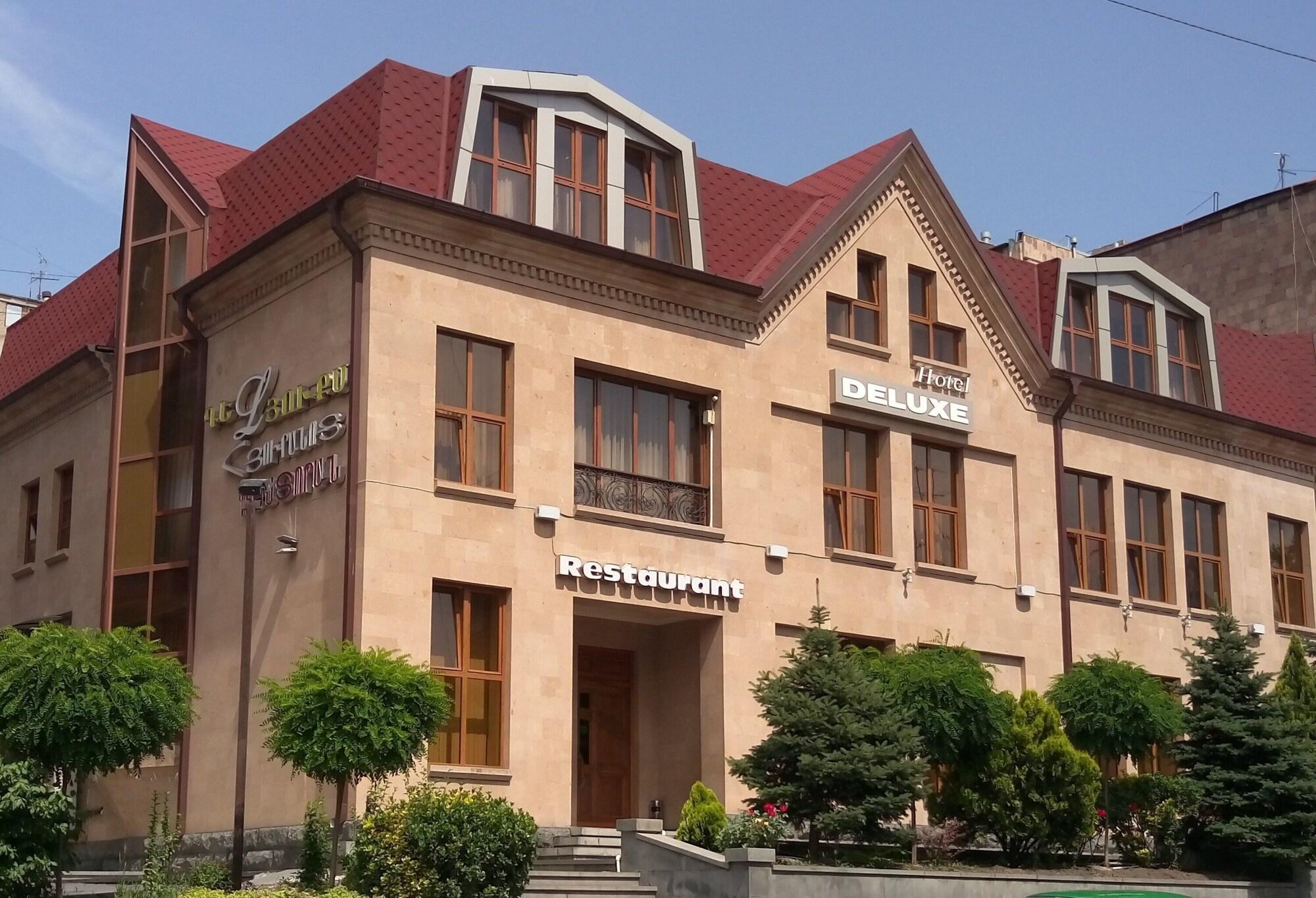 Yerevan Deluxe Hotel מראה חיצוני תמונה