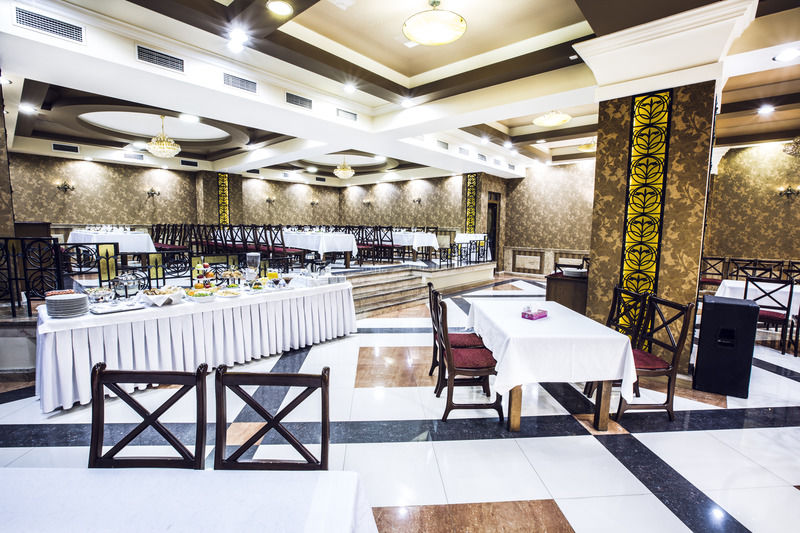 Yerevan Deluxe Hotel מראה חיצוני תמונה